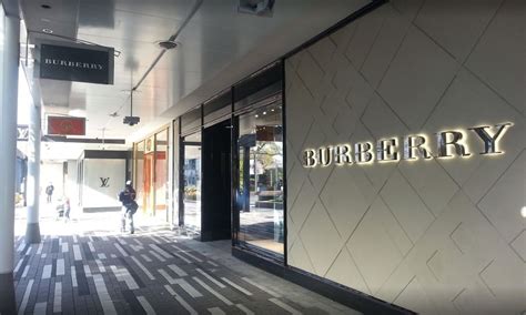 burberry chicago oakbrook